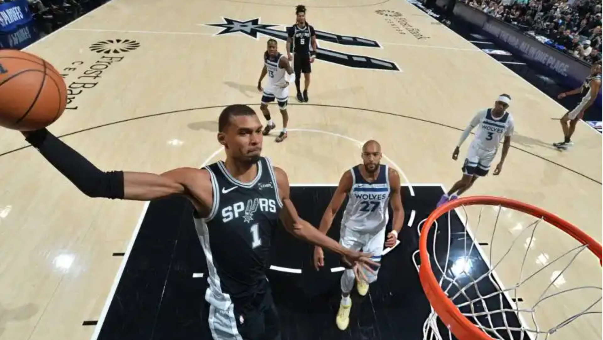“NBA季后赛狼马天王山-森林狼vs马刺”