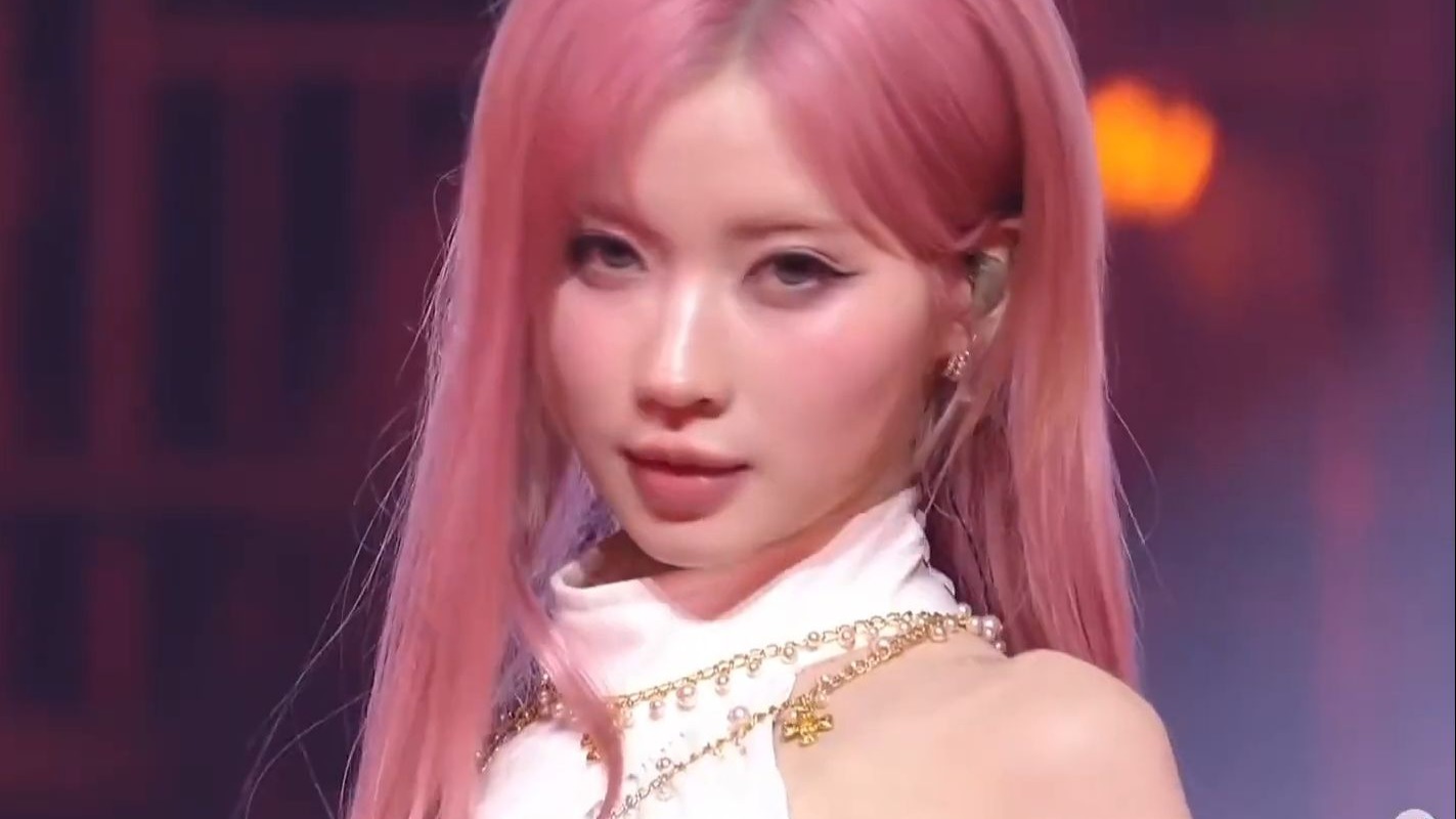 BABYMONSTER WE GO UP+PSYCHO 2025歌谣大战舞台