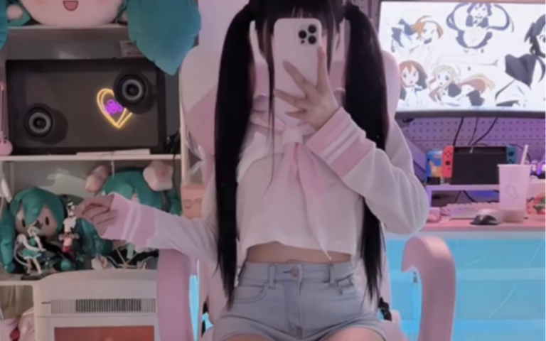 Shake your ponytail.