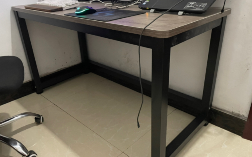 165元带横梁的桌子安装加晃动测试