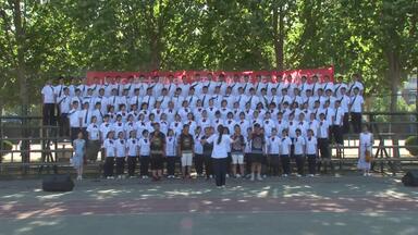 2017<em class="keyword">山师附中幸福柳</em>分<em class="keyword">校区</em>五月的鲜花合唱节大合辑