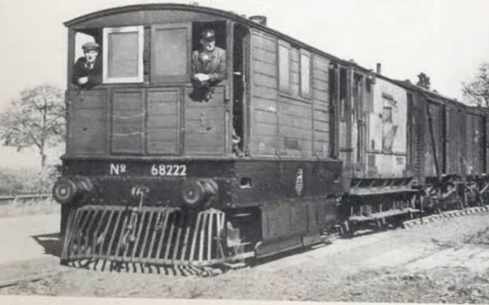 守车拉车厢？"托比"的原型——英国铁路轻型蒸汽机车J70 Class