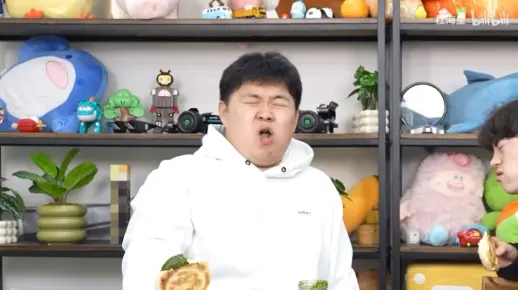 群青，但是杜海皇