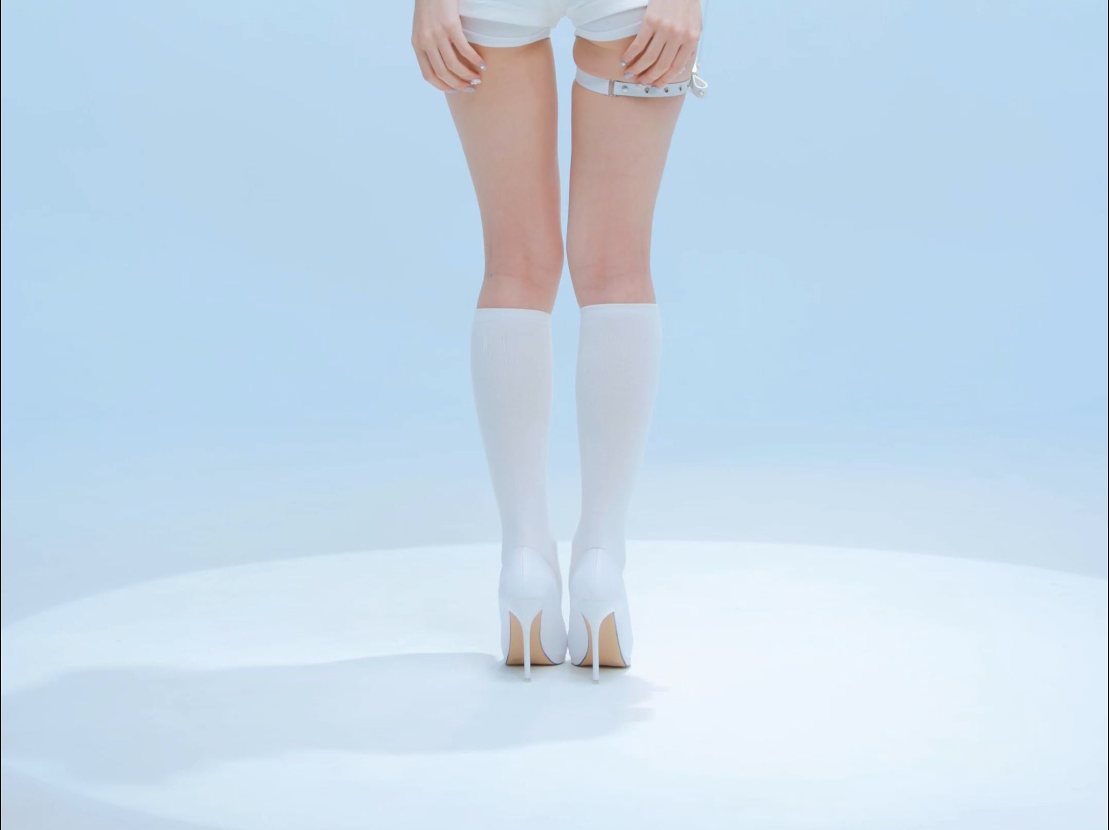 Lip & Hip Xu Ying 220309