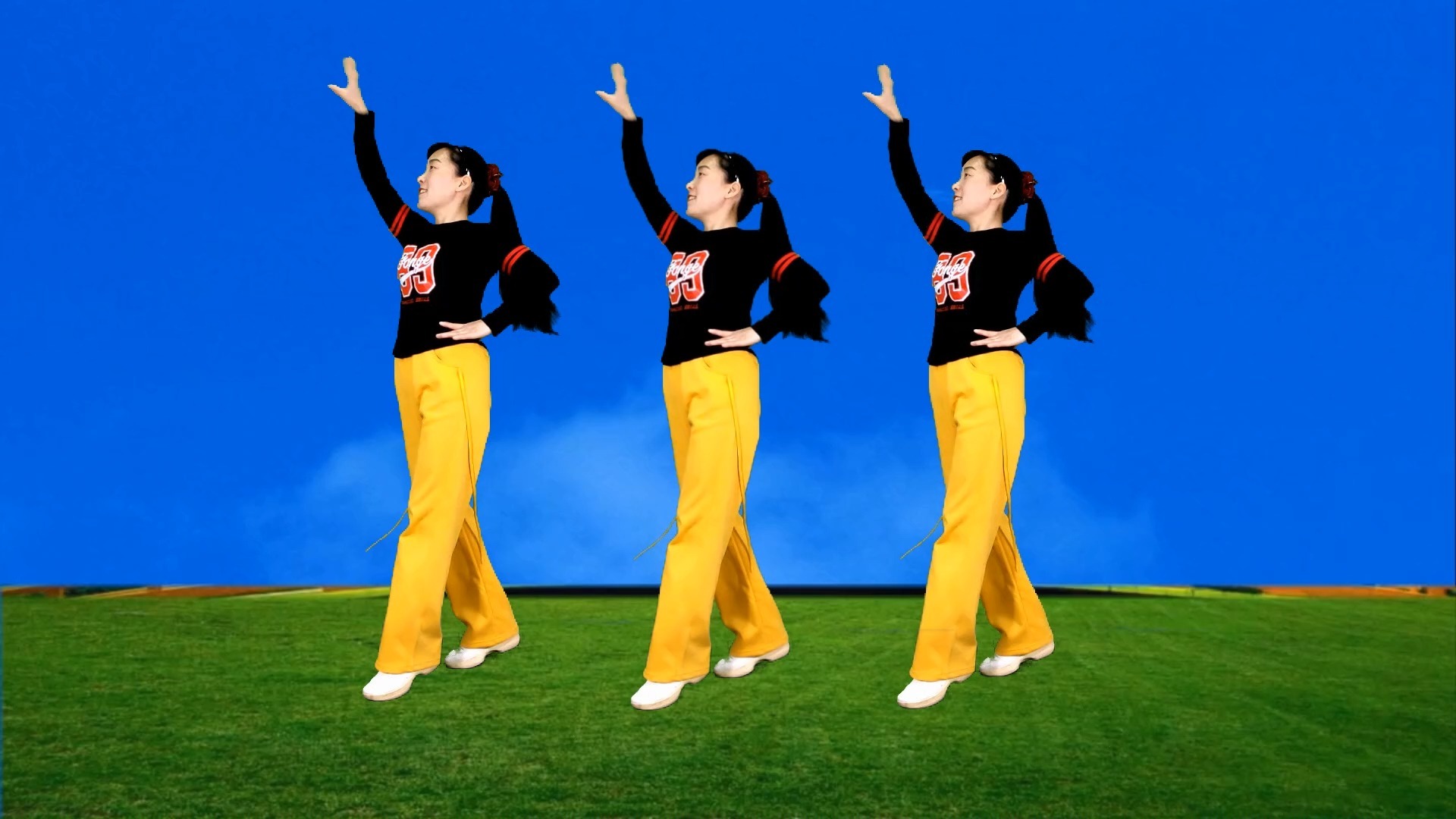 酷美水兵舞《手心有你》一夜爆火，时尚活力附教学