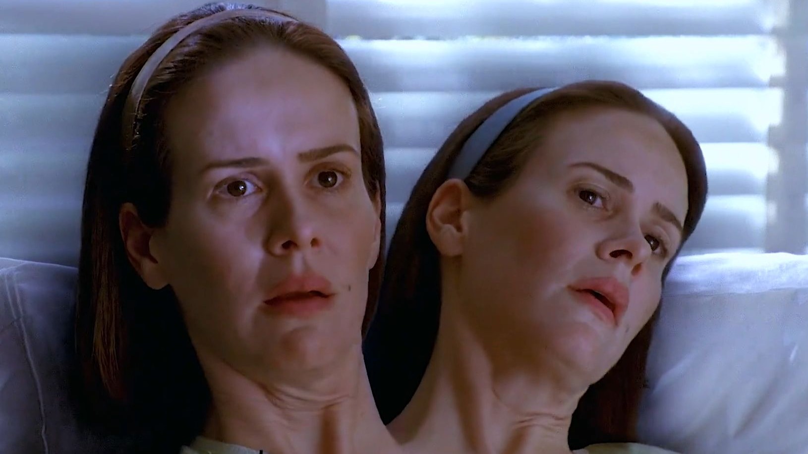 佛罗里达的一家医院中，女人体内有三个肾脏，一个膀胱，四片肺叶，电影《美恐畸形秀》