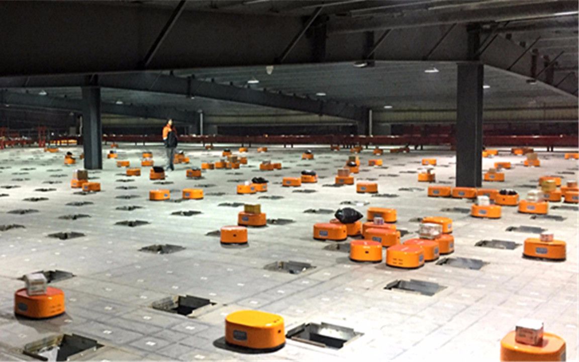 双十一来了,快递仓库全是机器人,分拣全靠它了