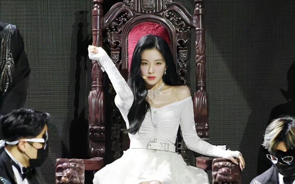 Red Velvet第11届Gaon颁奖礼带来《Queendom》舞台