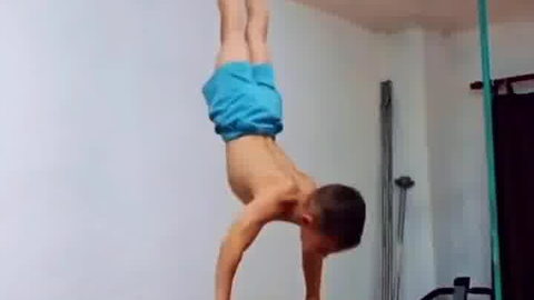 bf5220aeaeb1c76cf188e1419d6fb19d919d3bc5.png@480w_270h_1c