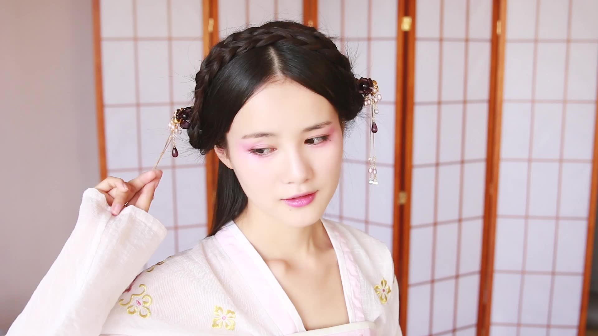 插梳盘发图解法,绾青丝——中国古代女子发型 - 贵州图库