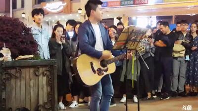 光谷街头艺人 铁锹,翻唱《追梦赤子心 》_翻唱