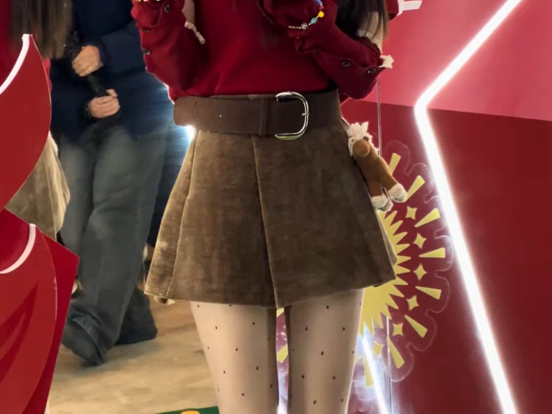 王玉雯丝袜线下活动现场直拍镜头