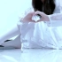 白色长裙，白色舞蹈袜