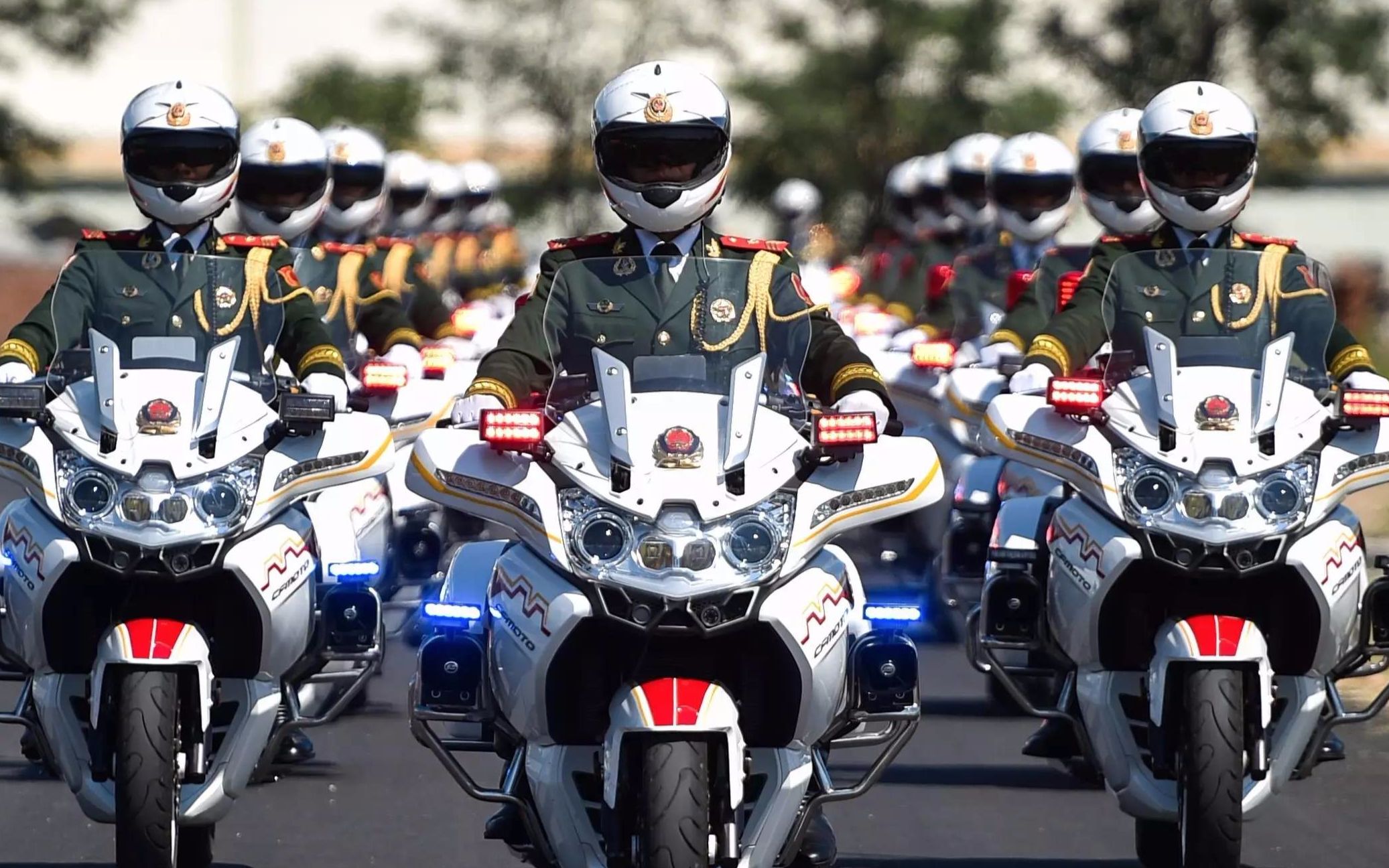 【改编】武警国宾护卫队 "中华第一骑"骑手"