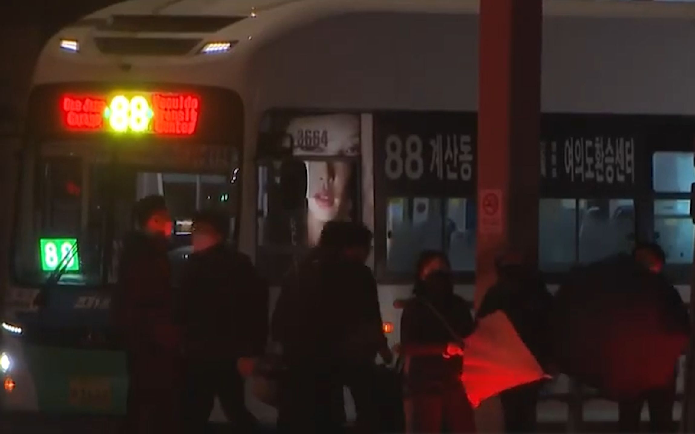 65家运营商61家罢工，韩国首尔公交车罢工：97.6%公交车停运