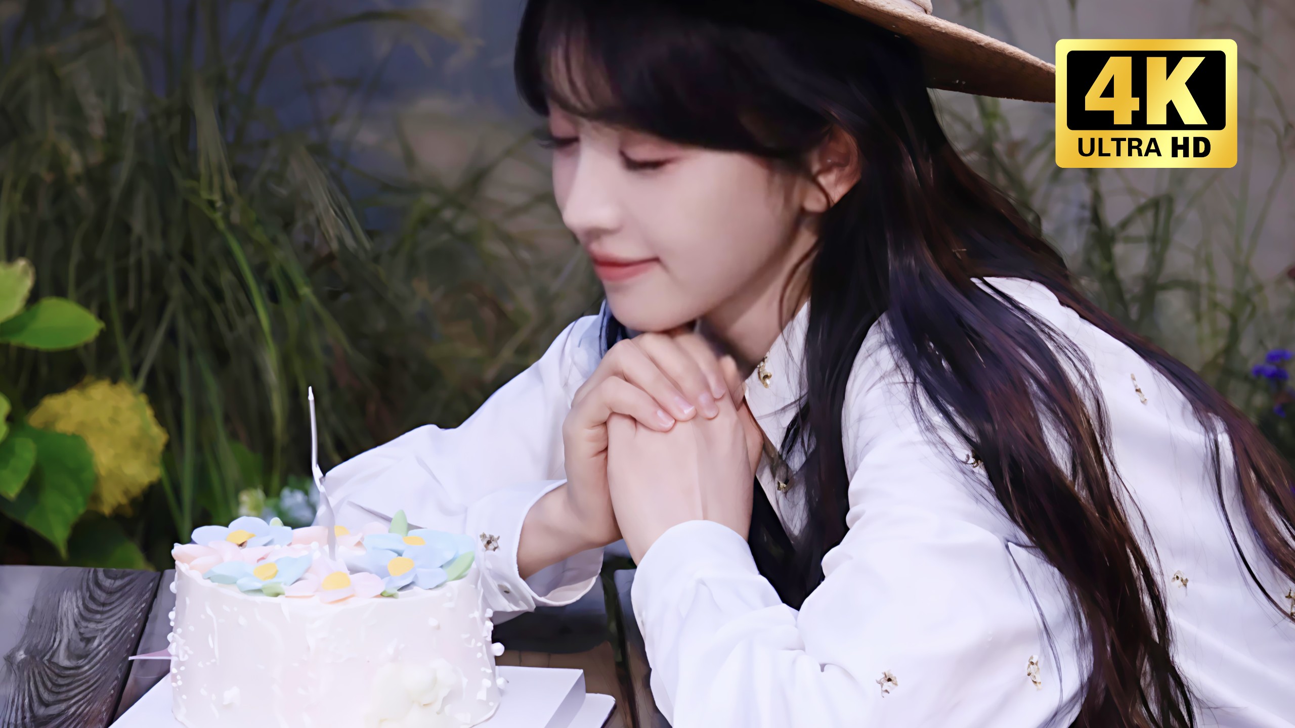 【田曦薇】4K画质｜生日写真 拍摄Vlog｜草帽兜住山野的风，衣角藏进花朵的梦。生日快乐，愿你的每一天都如此鲜活、自由、向着光｜20251014