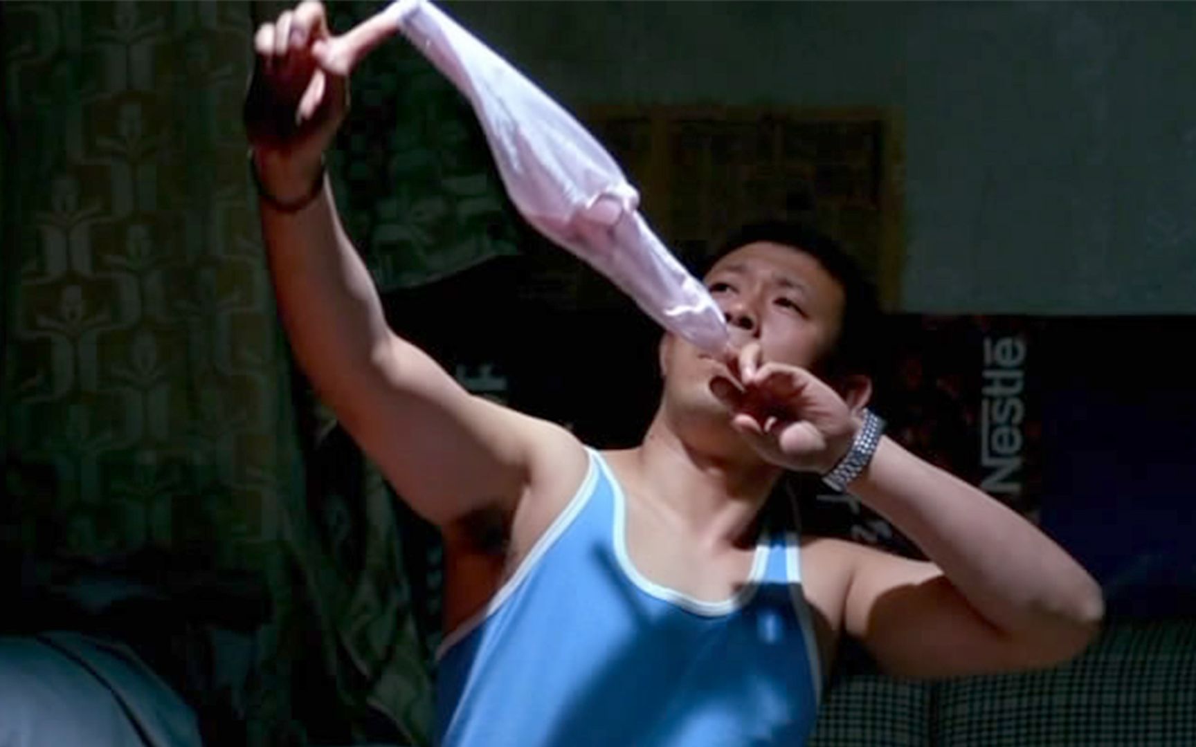 比徐峥《药神》还残酷！姜文主演，28年前获国际大奖，内容太写实！《本命年》