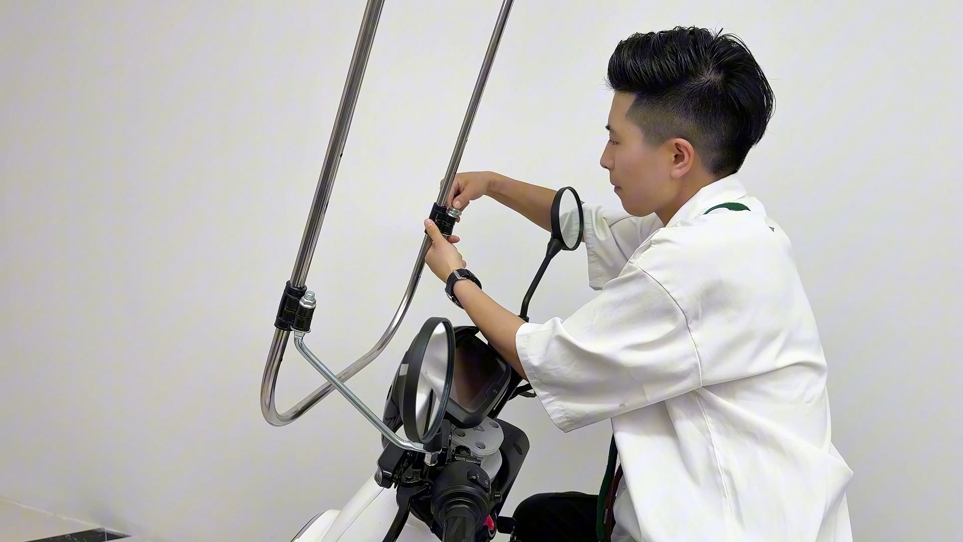 YT透明板雨棚可拆侧挡-安装视频