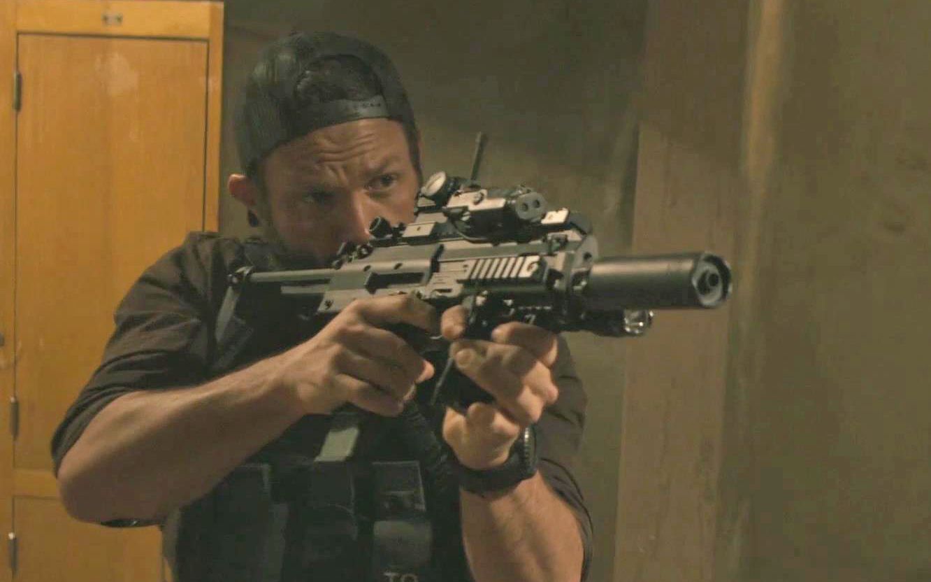 使用MP7A2进行CQB室内作战任务