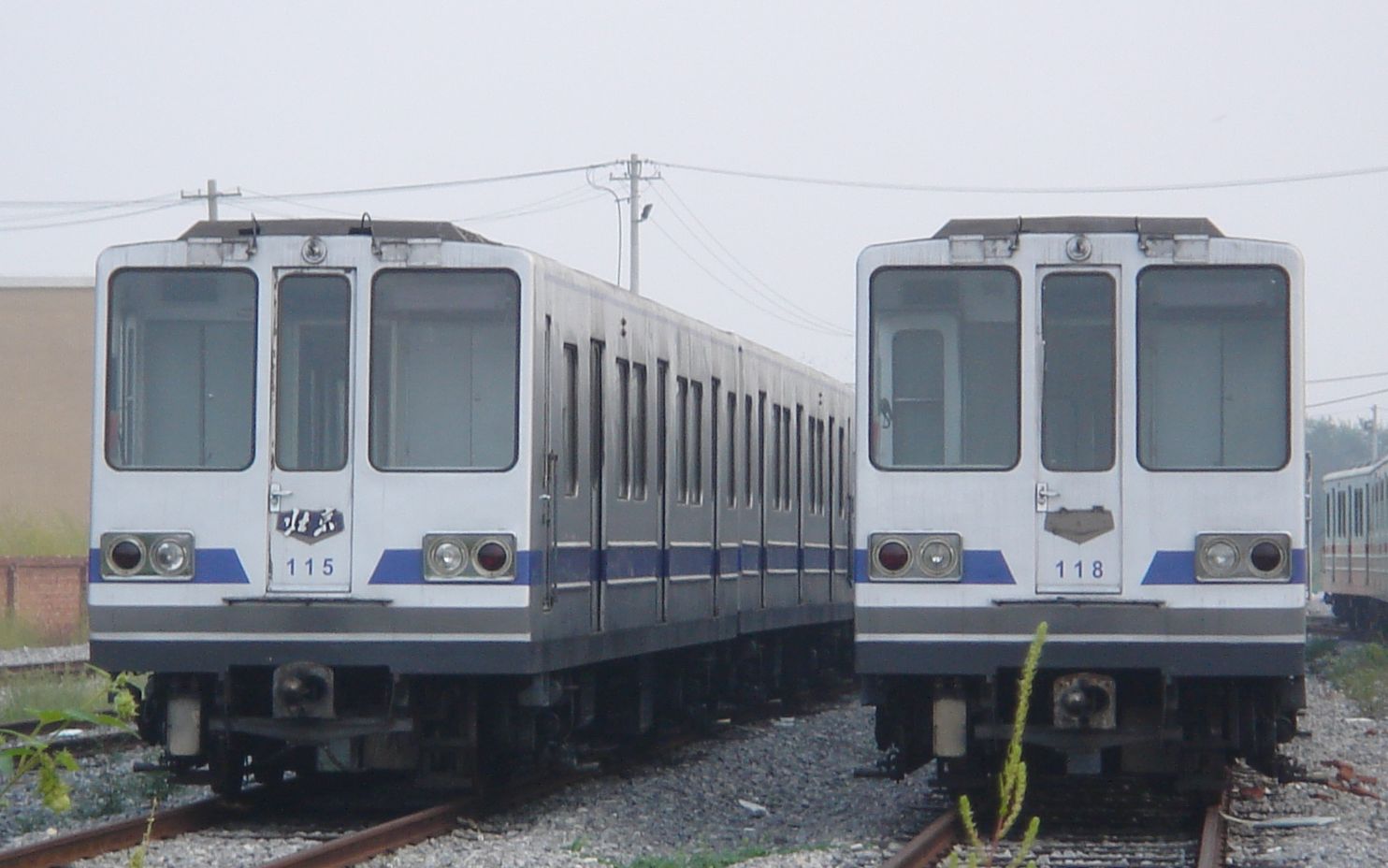 【北京地铁】2号线DKZ16列车驶出太平湖车辆段_哔哩哔哩_bilibili