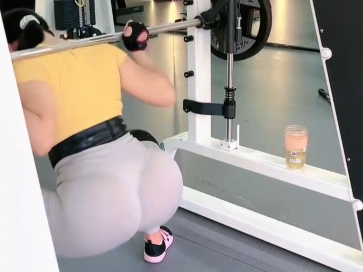 [Highly Recommended] Gym Hack, Deep Squat Butt and Leg Workout-