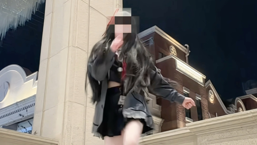 给大家表演一个节目