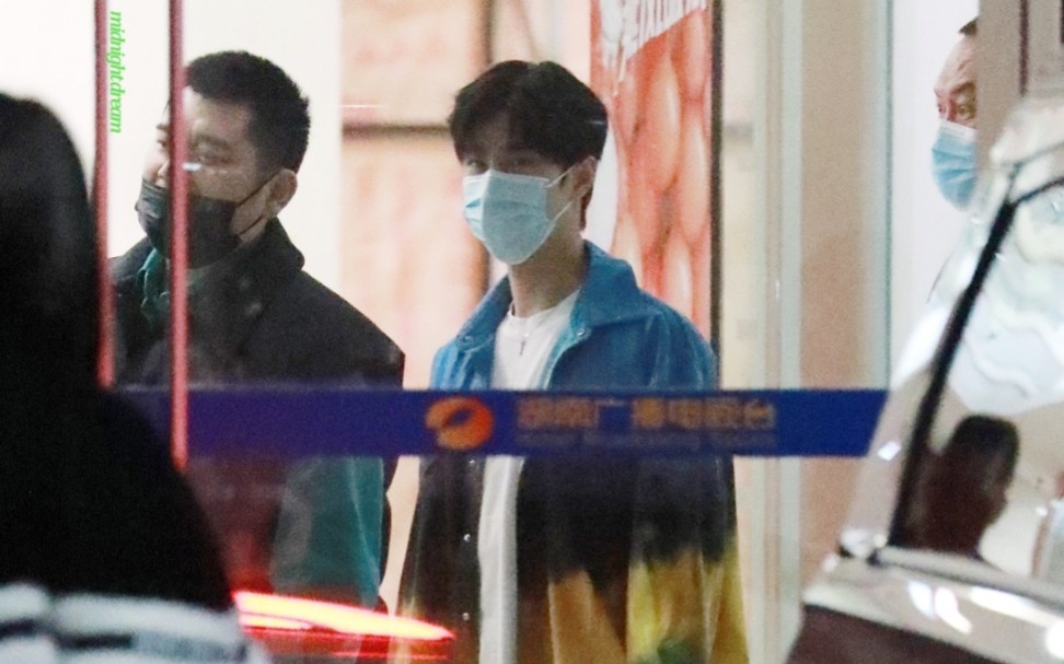 20210311王一博北海湛江飞长沙21年春晚后第一次回长沙录制天天向上