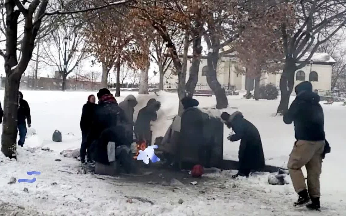 真实的美国费城肯辛顿大街外面零下17度雪后现状