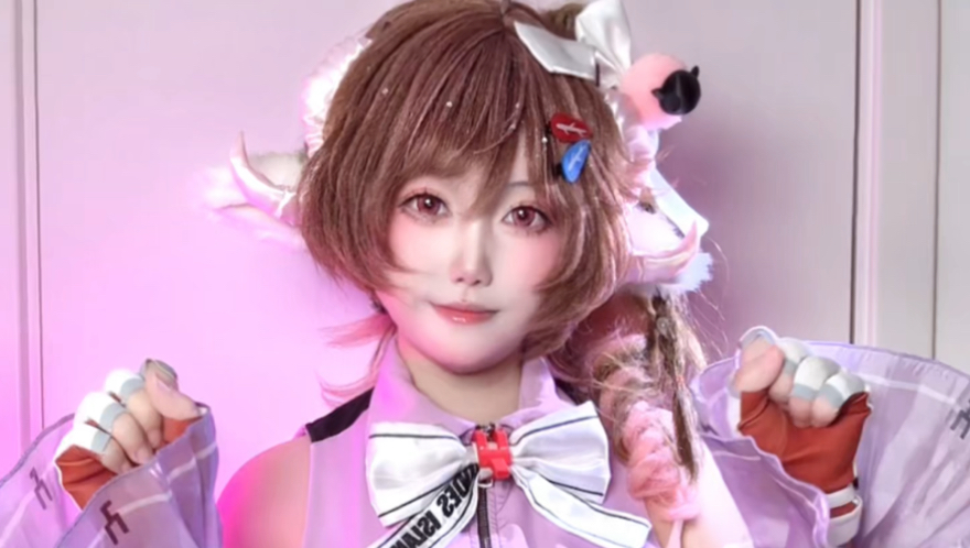 【明日方舟终末地cos小羊蹦蹦】