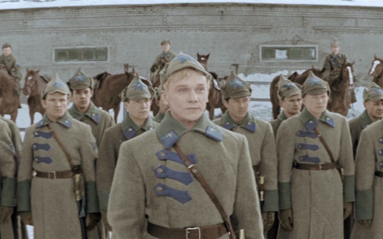苏联电影《军官们》-歌唱动荡的青春