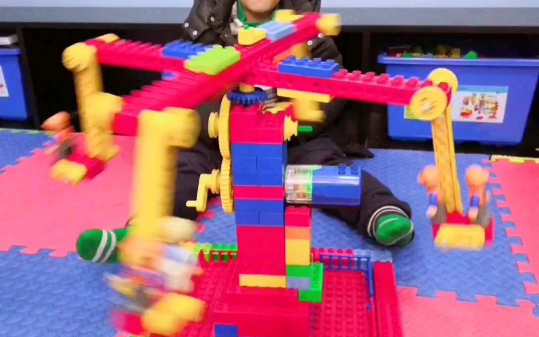 【旋转飞椅】乐高教具幼儿搭建作品