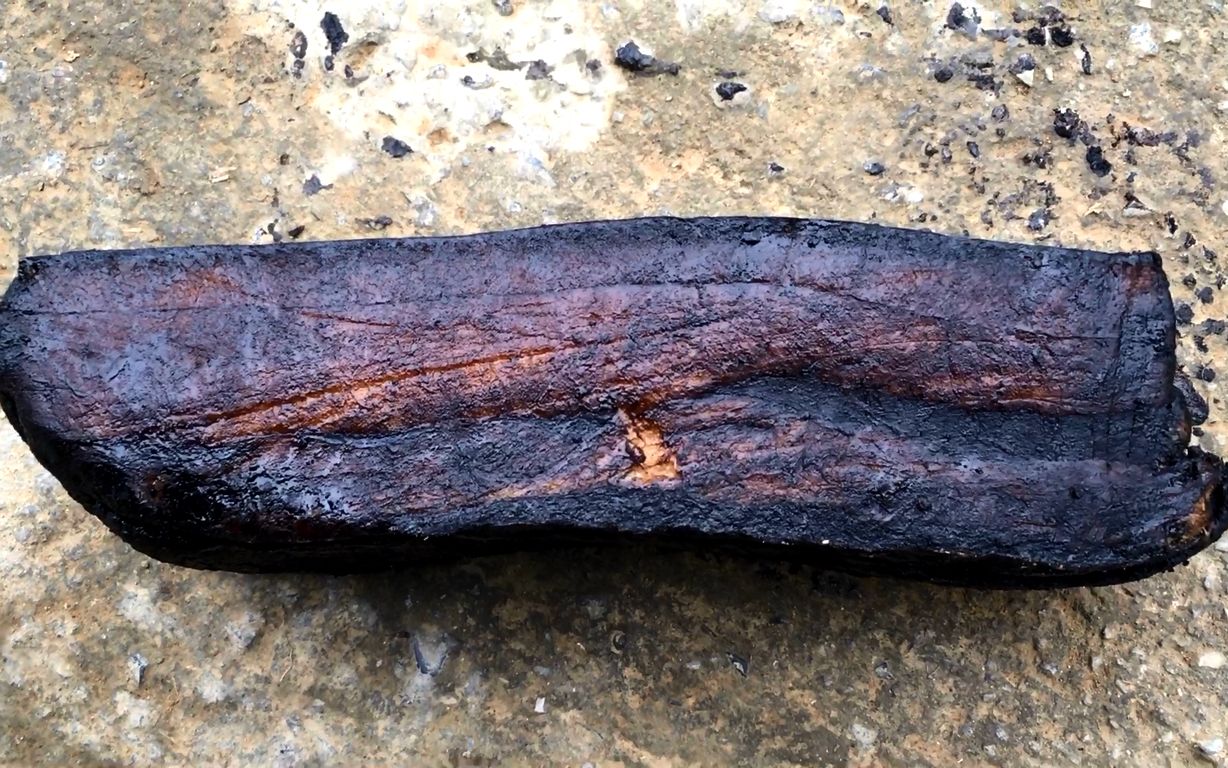 正宗农村烟熏老腊肉，黑得发亮，一个小时才洗干净！