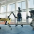 波士顿动力机器人组团跳舞了！