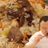 小伙请亚洲拳王，吃北京最正宗新疆菜馆吃新疆菜，一顿狂吃，过瘾！