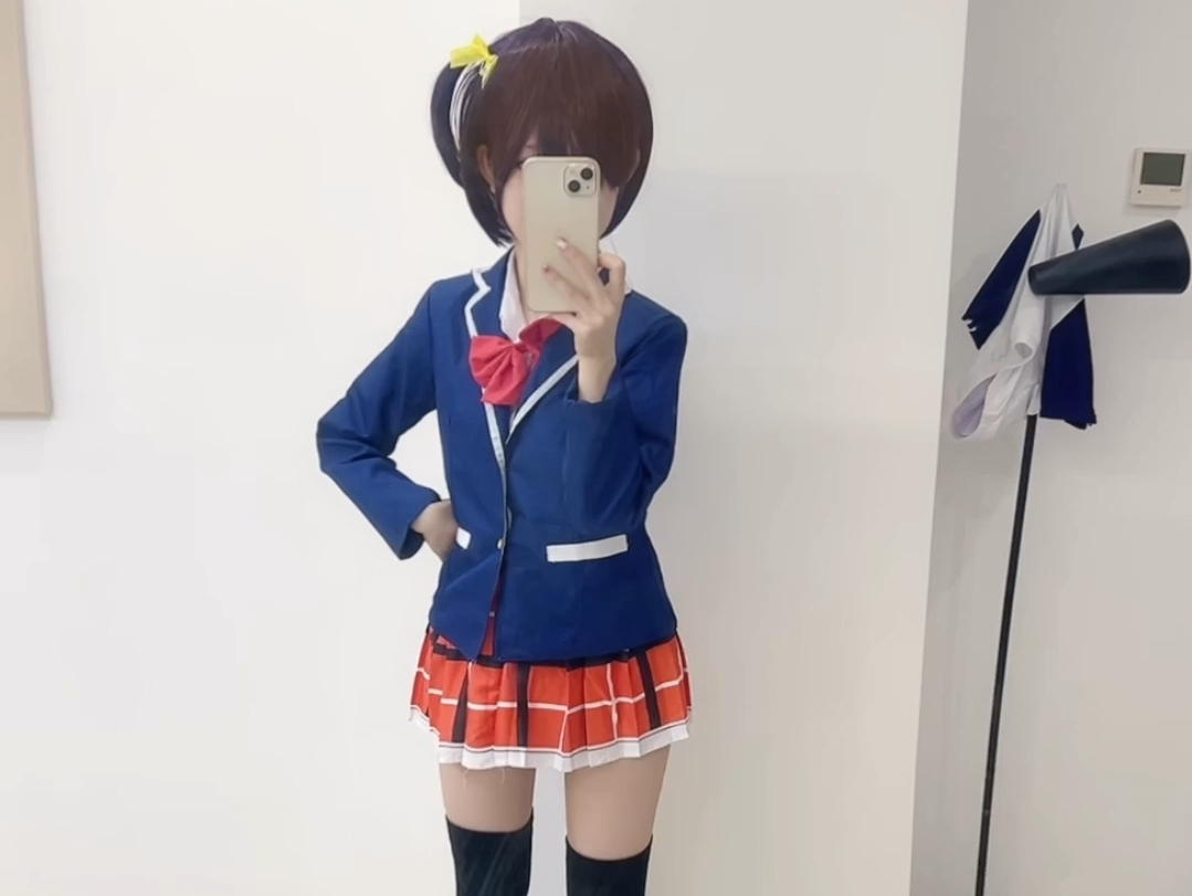 Recruiting male actors under 180 pounds don't