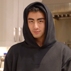 Andrew Alexander在此祝大家圣诞快乐！merry drewmas