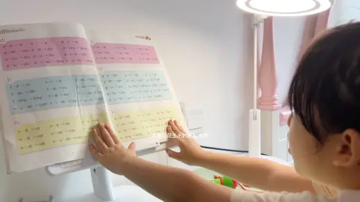 孩子能够自学拼音吗？肥肥通过两个月的摸索，把拼音全都学会了