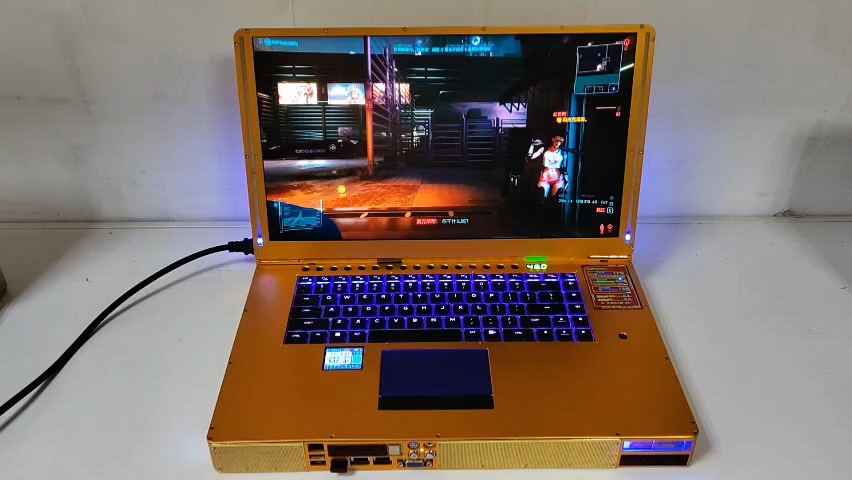 全球首款内置分体式液冷散热RTX4080 桌面级显卡笔记本 游戏测试
