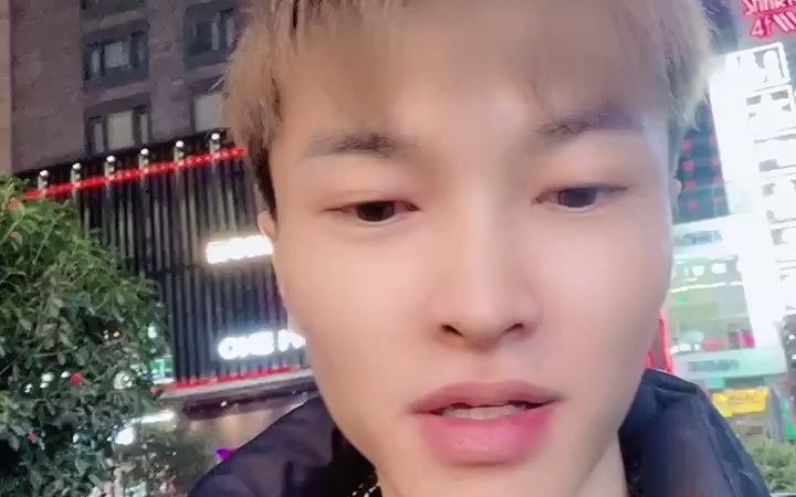 快手启大大每晚9点户外20210109205701100009精彩户外周末愉快