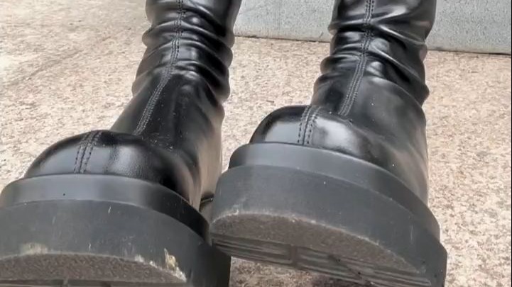 牛仔裤长筒靴穿搭测评