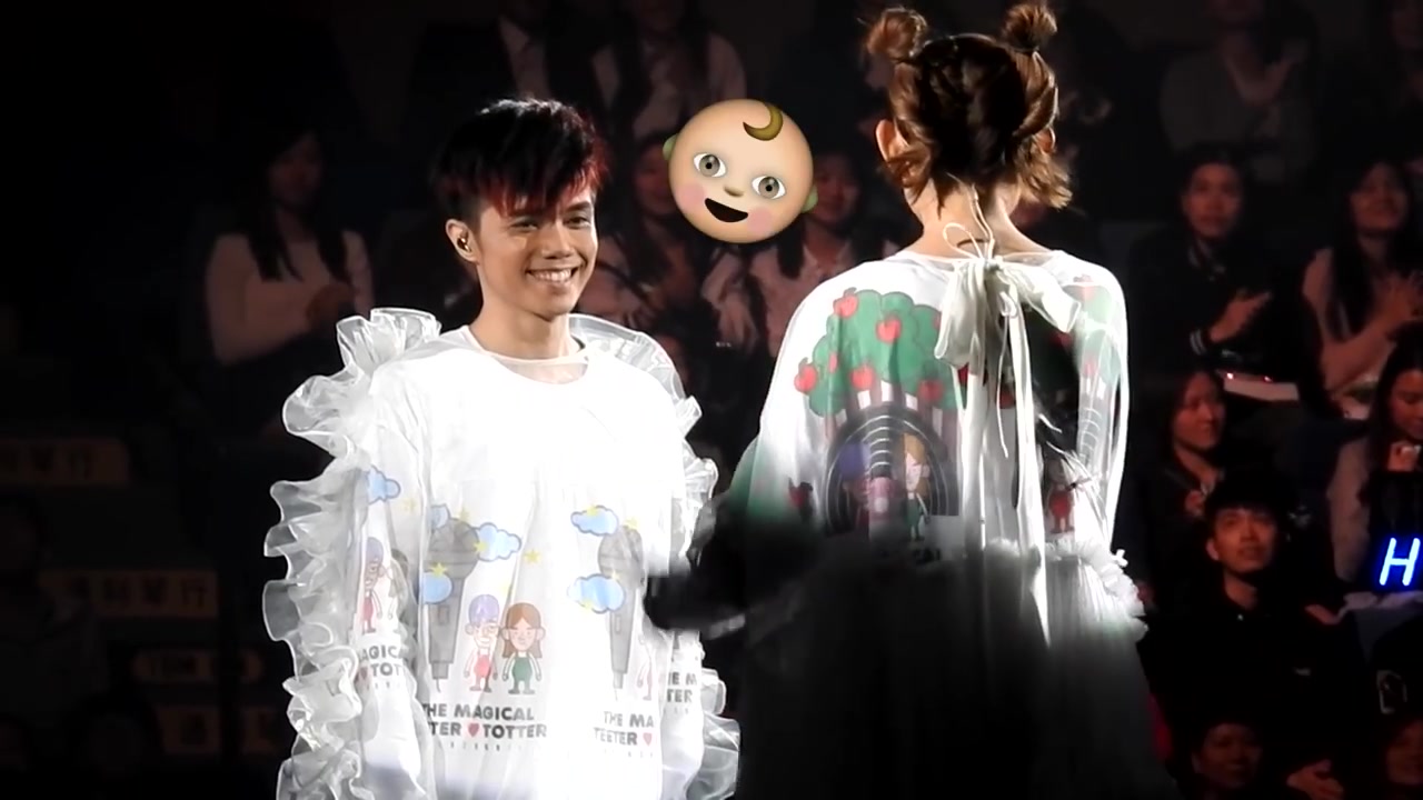 张敬轩sweet爆亲吻王菀之 the magical teeter totter concert_哔哩