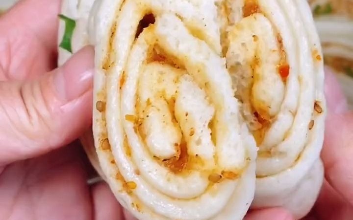 【美食教程】烧烤味_盘龙大花卷