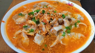 蒜香鲈鱼是哪里的菜 c9d70c06486ceb4a46a761c83723f35818e672a2.jpg@310w_174h_1c_100q.jpg