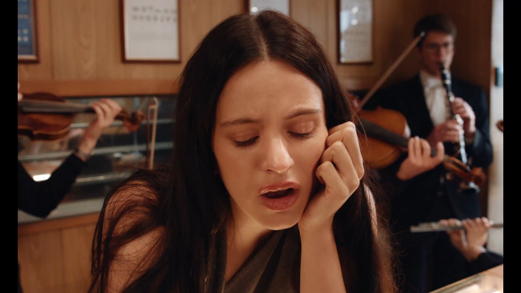 这就是艺术..西语女佛ROSALÍA新专首单Berghain MV发布