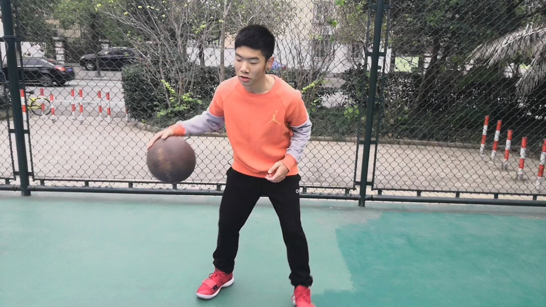 原地运球