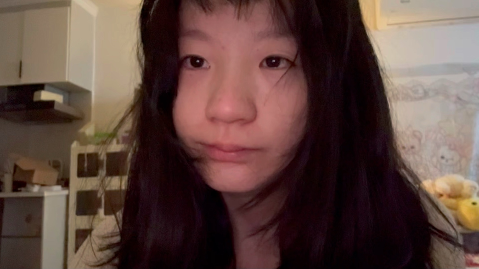 原生家庭创伤。对不起我只敢说出一小部分，还有更深更严重的我目前还没有勇气袒露。感谢一直愿意听我碎念念的互联网朋友，我喜欢这种暗夜中保持距离但又相互照亮的感觉。