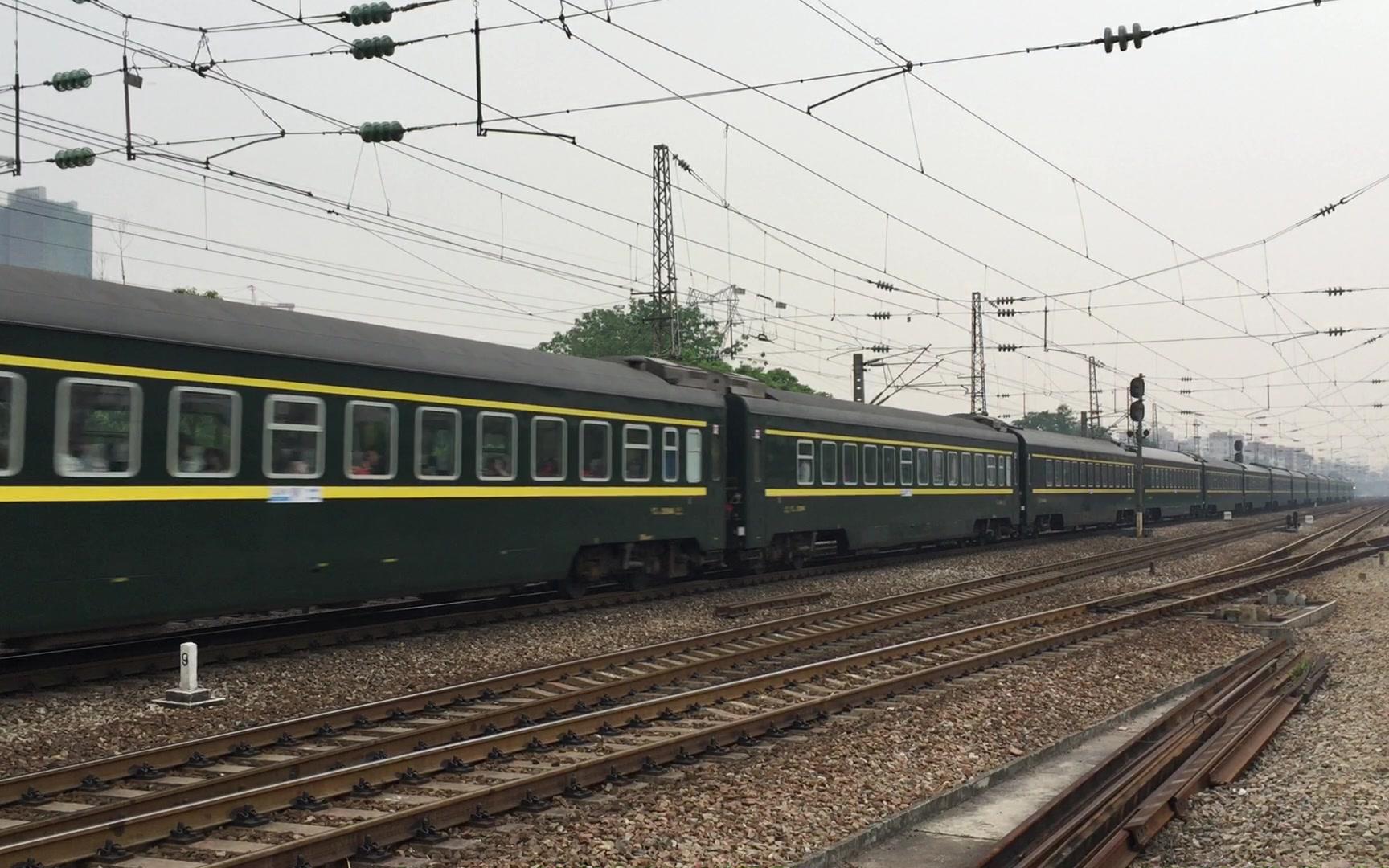 客车z36棠溪北场两道通过