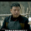 年纪8岁小男孩，为了撑起这个家，挑着八只鸡去赶集，看了让泪奔 #八只#快手青年