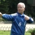 百岁老人邓铁涛亲身示范养生八段锦，正气防病练起来！