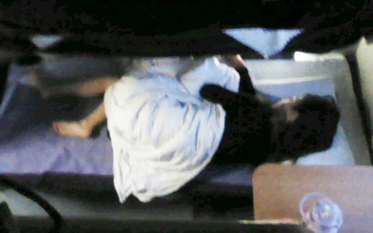 30万像素古早摄像头也能拍人像写真？